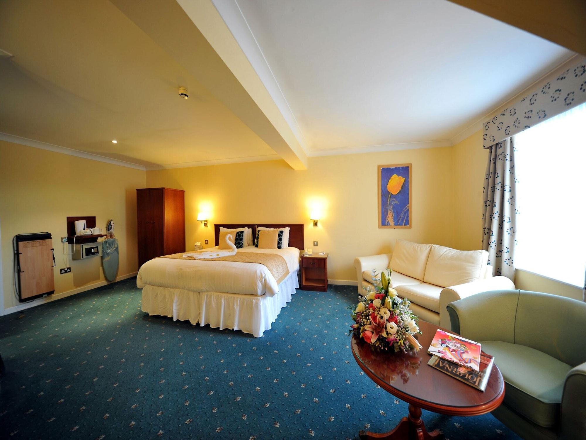 Best Western Plus Bentley Hotel, Leisure Club & Spa リンカーン エクステリア 写真