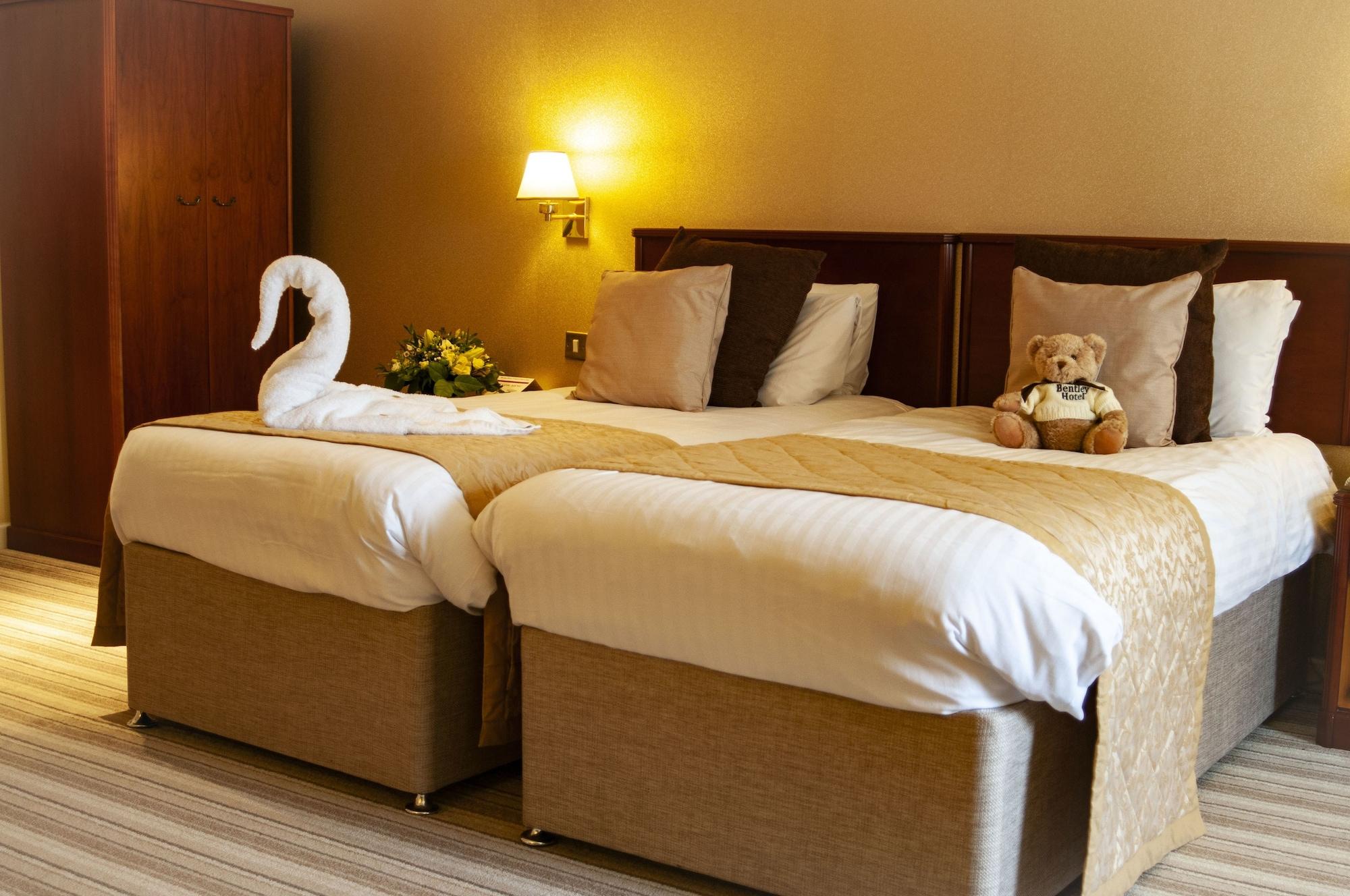 Best Western Plus Bentley Hotel, Leisure Club & Spa リンカーン エクステリア 写真