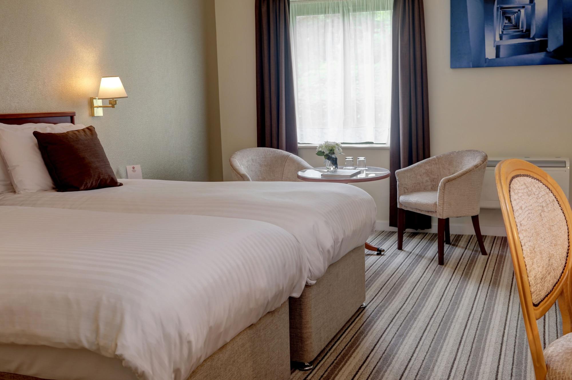 Best Western Plus Bentley Hotel, Leisure Club & Spa リンカーン エクステリア 写真