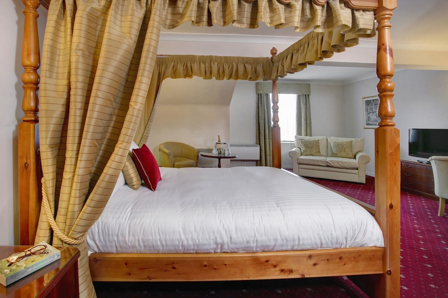 Best Western Plus Bentley Hotel, Leisure Club & Spa リンカーン エクステリア 写真