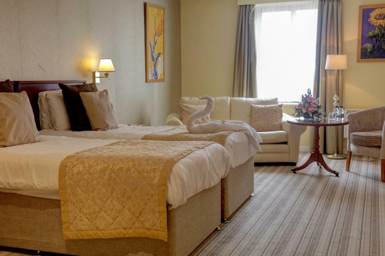 Best Western Plus Bentley Hotel, Leisure Club & Spa リンカーン エクステリア 写真