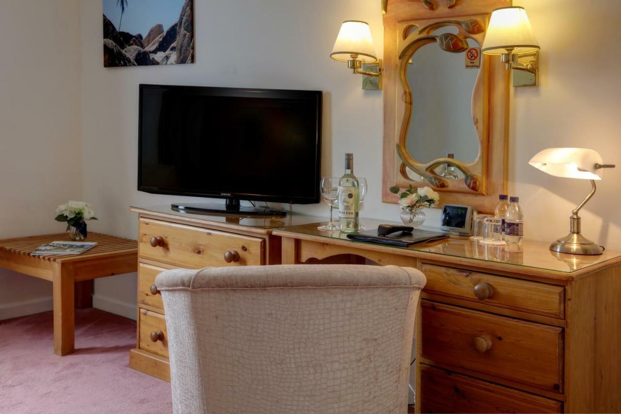 Best Western Plus Bentley Hotel, Leisure Club & Spa リンカーン エクステリア 写真